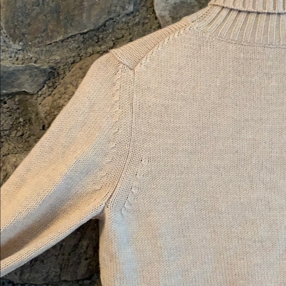 Theory tan 100% wool buttery soft sweater - Picture 5 of 5